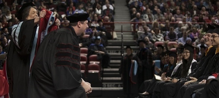 #caption6 Hooding