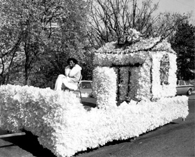 WKU Homecoming Float WKU Homecoming Float