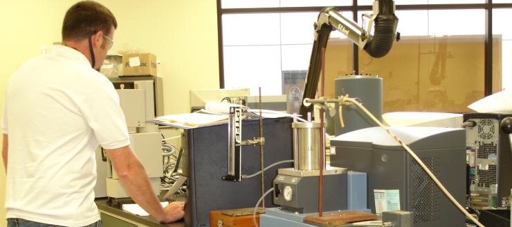 #caption8 Thermal analysis lab