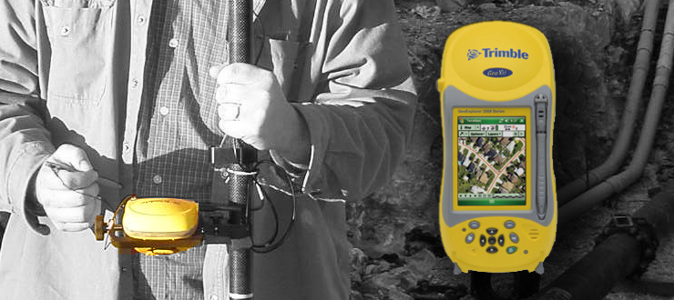 #caption2 PDC's GeoXH Model GeoExplorer 800