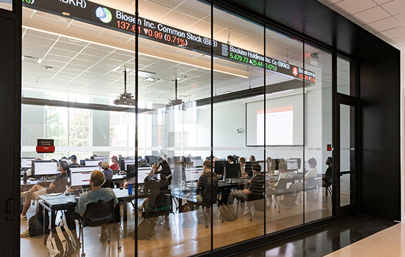 Interactive Trading Lab within Chandler Hall at WKU