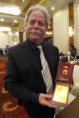 WKU geoscientist awarded medal by Chinese Geological Survey