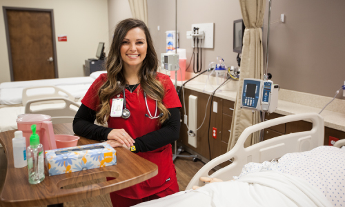 Nursing student shapes college experience to serve others close to home | Western  Kentucky University
