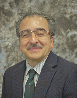 Dr. Farhad Ashrafzadeh Receives OCSE Faculty Award for Excellence in Research & Creative Activity