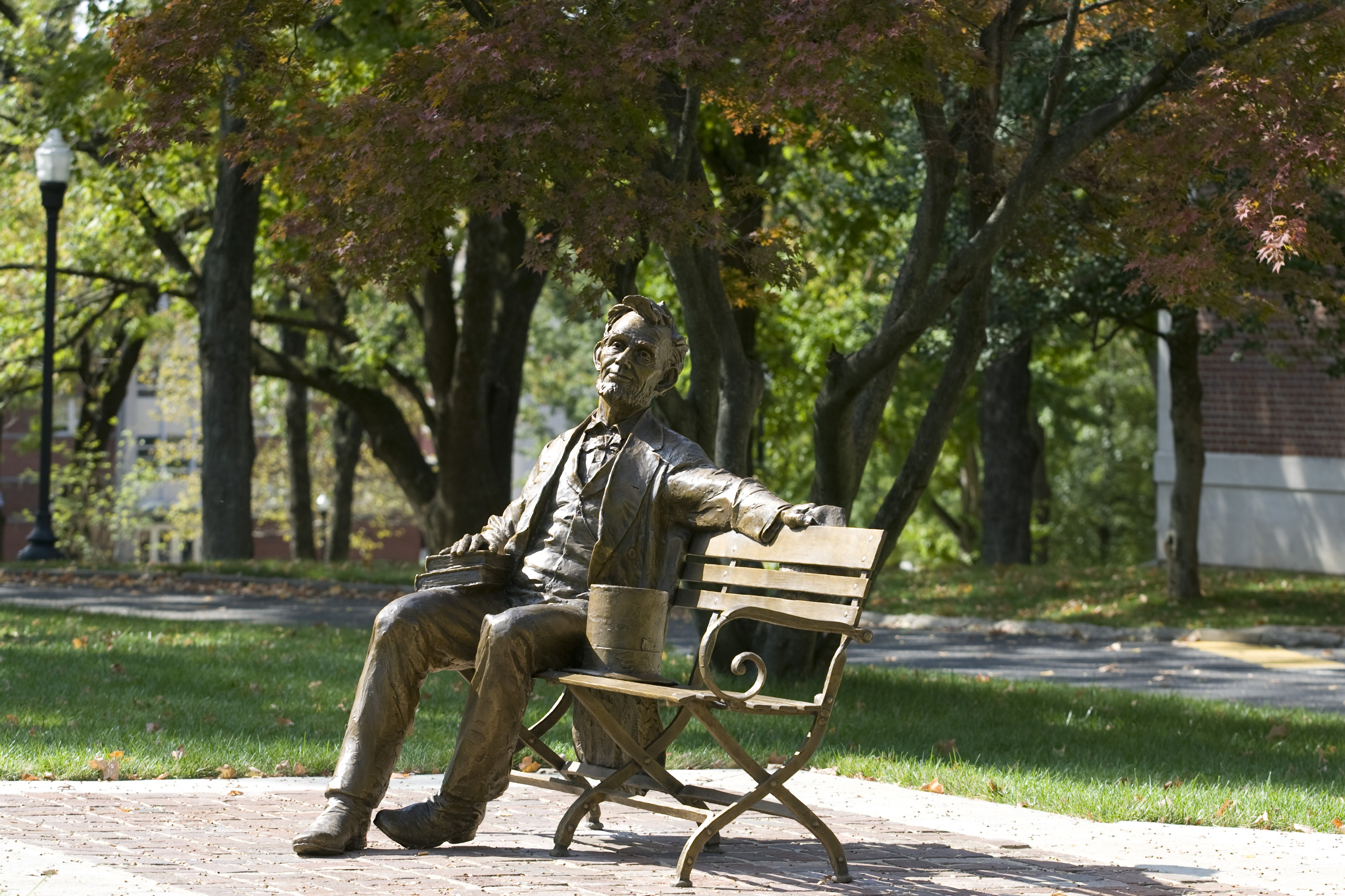 State of Abe Lincoln on Bench